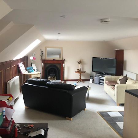 Executive Serviced Apartments 3 フォーファー エクステリア 写真
